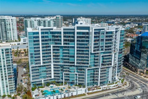 Condominio en venta en Sarasota, Florida, 3 dormitorios, 164.44 m2 № 1879252 - foto 1