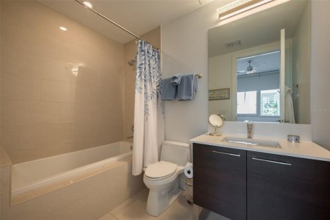 Condominio en venta en Sarasota, Florida, 3 dormitorios, 164.44 m2 № 1879252 - foto 16