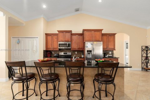 Villa ou maison à louer à Port St. Lucie, Floride: 4 chambres, 214.79 m2 № 2024159 - photo 5