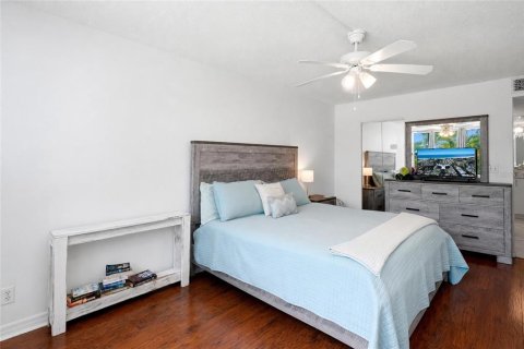 Condo in Sarasota, Florida, 2 bedrooms № 2314849 - photo 23