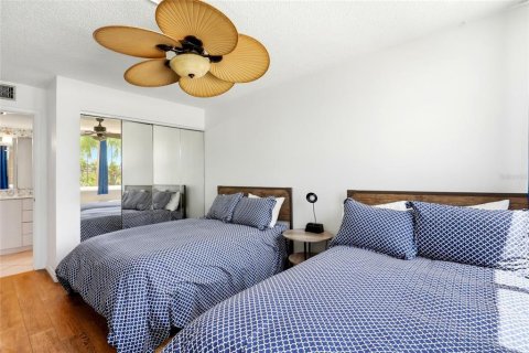 Condo in Sarasota, Florida, 2 bedrooms № 2314849 - photo 29