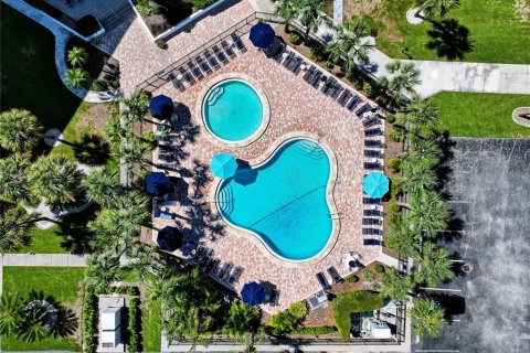 Condo in Sarasota, Florida, 2 bedrooms № 2314849 - photo 3