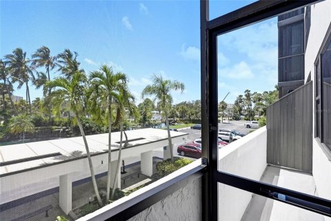 Condo in Sarasota, Florida, 2 bedrooms № 2314849 - photo 21