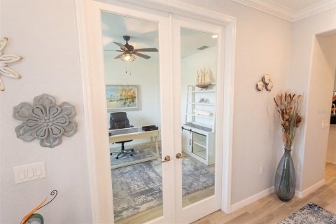 House in Punta Gorda, Florida 2 bedrooms, 174.1 sq.m. № 2355679 - photo 17