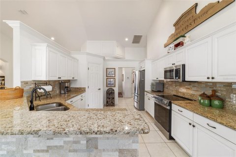 Villa ou maison à vendre à Ocala, Floride: 4 chambres, 215.35 m2 № 2139847 - photo 8