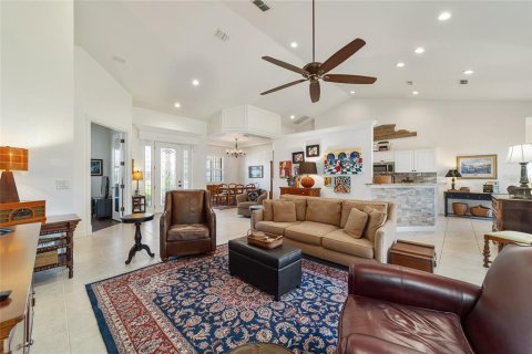 Villa ou maison à vendre à Ocala, Floride: 4 chambres, 215.35 m2 № 2139847 - photo 4