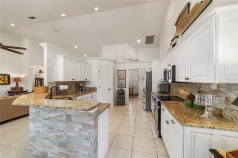 Villa ou maison à vendre à Ocala, Floride: 4 chambres, 215.35 m2 № 2139847 - photo 7