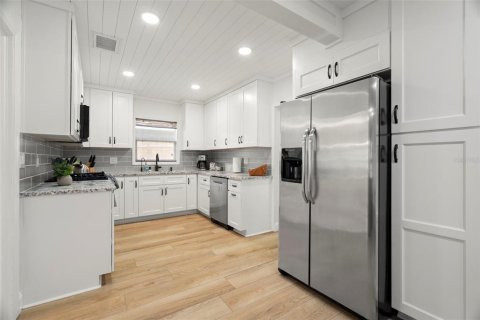 Casa en venta en Safety Harbor, Florida, 4 dormitorios, 150.22 m2 № 1902406 - foto 3