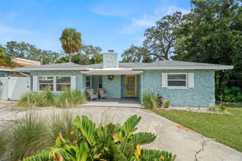 Casa en venta en Safety Harbor, Florida, 4 dormitorios, 150.22 m2 № 1902406 - foto 1
