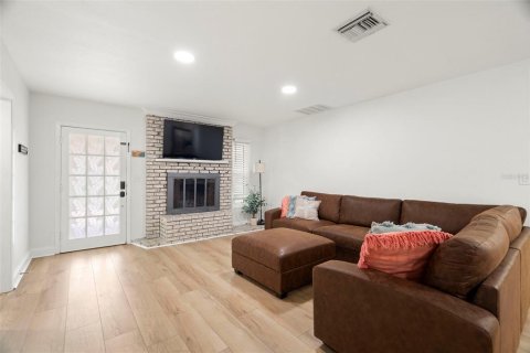 Casa en venta en Safety Harbor, Florida, 4 dormitorios, 150.22 m2 № 1902406 - foto 6