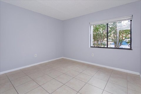 Condo in Orlando, Florida, 2 bedrooms  № 2096743 - photo 17
