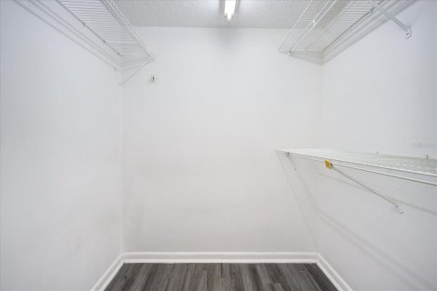 Condo in Orlando, Florida, 2 bedrooms  № 2096743 - photo 15