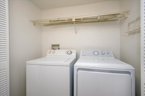 Condo in Orlando, Florida, 2 bedrooms  № 2096743 - photo 7