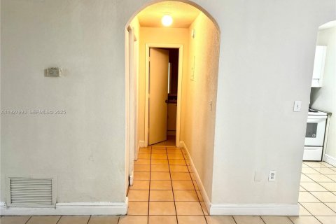 Copropriété à louer à Palmetto Bay, Floride: 1 chambre, 61.69 m2 № 1987268 - photo 8