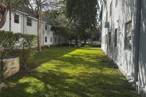 Copropriété à louer à Palmetto Bay, Floride: 1 chambre, 61.69 m2 № 1987268 - photo 14