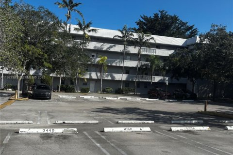 Copropriété à louer à Palmetto Bay, Floride: 1 chambre, 61.69 m2 № 1987268 - photo 1