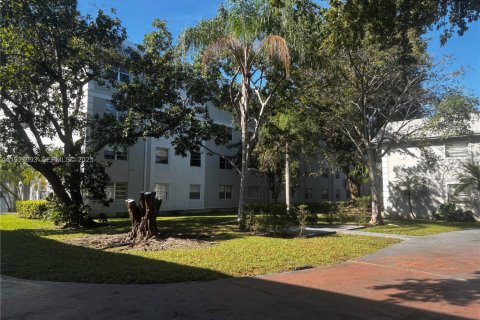 Copropriété à louer à Palmetto Bay, Floride: 1 chambre, 61.69 m2 № 1987268 - photo 9