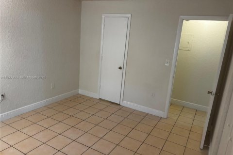 Copropriété à louer à Palmetto Bay, Floride: 1 chambre, 61.69 m2 № 1987268 - photo 6