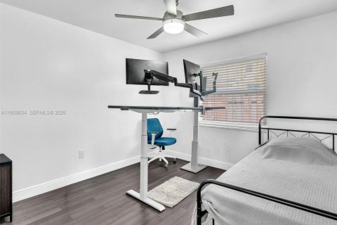 Casa en alquiler en Hollywood, Florida, 4 dormitorios, 134.06 m2 № 2027694 - foto 21