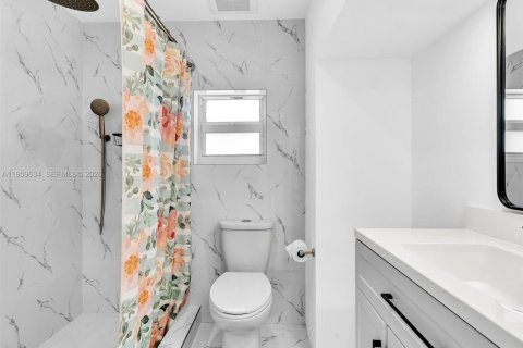 Casa en alquiler en Hollywood, Florida, 4 dormitorios, 134.06 m2 № 2027694 - foto 13