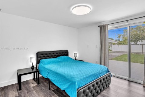 Casa en alquiler en Hollywood, Florida, 4 dormitorios, 134.06 m2 № 2027694 - foto 16
