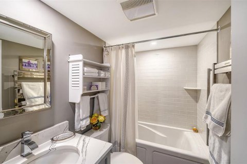 Купить кондоминиум в Сарасота, Флорида 6 комнат, 115.2м2, № 2142326 - фото 30