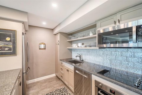 Купить кондоминиум в Сарасота, Флорида 6 комнат, 115.2м2, № 2142326 - фото 18