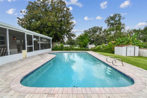 House in Brandon, Florida 3 bedrooms, 166.57 sq.m. № 1915646 - photo 26