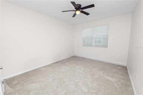 Townhouse in Lakeland, Florida 4 bedrooms, 180.69 sq.m. № 1910947 - photo 23
