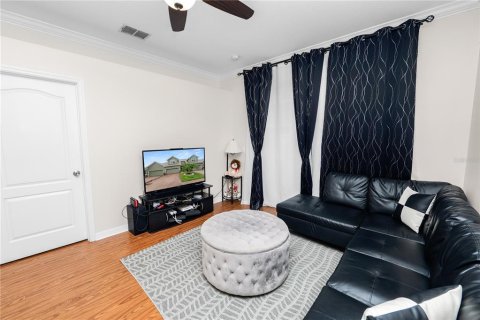 Townhouse in Lakeland, Florida 4 bedrooms, 180.69 sq.m. № 1910947 - photo 16