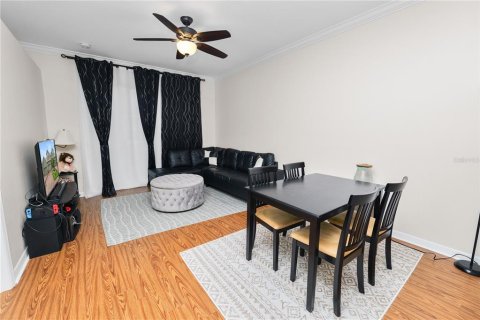 Townhouse in Lakeland, Florida 4 bedrooms, 180.69 sq.m. № 1910947 - photo 13