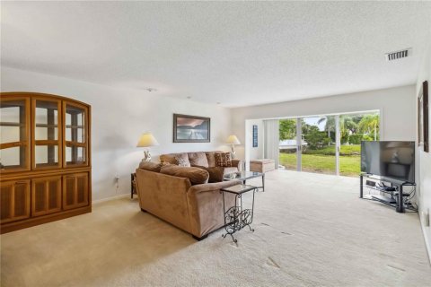 Casa en venta en Sarasota, Florida, 2 dormitorios, 143.07 m2 № 1673272 - foto 6