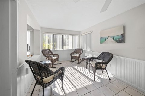 Townhouse in Sarasota, Florida 3 bedrooms, 206.43 sq.m. № 1545919 - photo 19