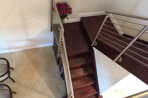 Townhouse in Miami, Florida 3 bedrooms, 119.84 sq.m. № 1872442 - photo 22