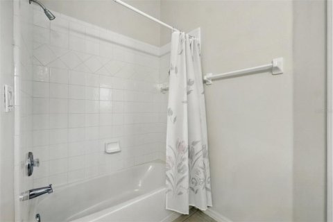 House in Kissimmee, Florida 4 bedrooms, 188.59 sq.m. № 1717315 - photo 28