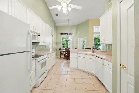 House in Kissimmee, Florida 4 bedrooms, 188.59 sq.m. № 1717315 - photo 19