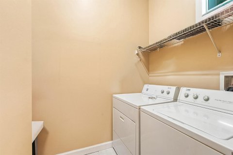 Casa en venta en Port St. Lucie, Florida, 4 dormitorios, 223.24 m2 № 2190097 - foto 11