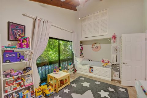 House in Hallandale Beach, Florida 3 bedrooms, 150.87 sq.m. № 1889415 - photo 22