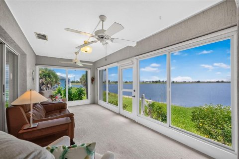 House in Placida, Florida 3 bedrooms, 166.57 sq.m. № 2266667 - photo 3