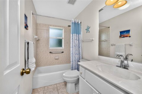 House in Placida, Florida 3 bedrooms, 166.57 sq.m. № 2266667 - photo 28