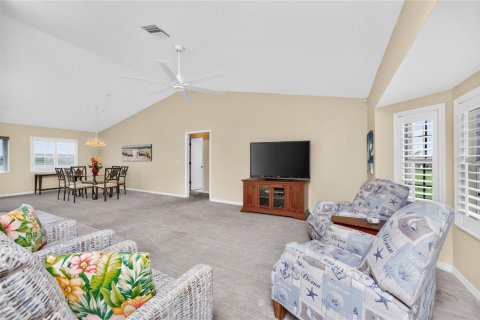 House in Placida, Florida 3 bedrooms, 166.57 sq.m. № 2266667 - photo 13