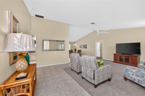 House in Placida, Florida 3 bedrooms, 166.57 sq.m. № 2266667 - photo 10
