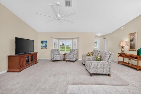 House in Placida, Florida 3 bedrooms, 166.57 sq.m. № 2266667 - photo 12