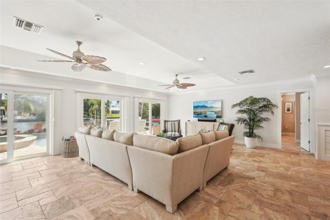 Villa ou maison à louer à Sarasota, Floride: 3 chambres, 321.63 m2 № 1797831 - photo 16