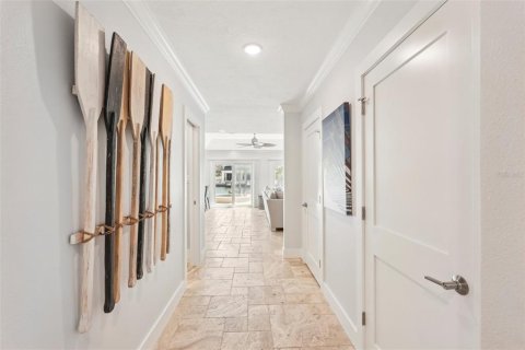 Villa ou maison à louer à Sarasota, Floride: 3 chambres, 321.63 m2 № 1797831 - photo 14