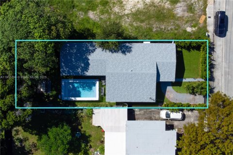 Villa ou maison à louer à Miami, Floride: 4 chambres, 167.22 m2 № 1952192 - photo 28