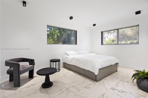Villa ou maison à louer à Miami, Floride: 4 chambres, 167.22 m2 № 1952192 - photo 19