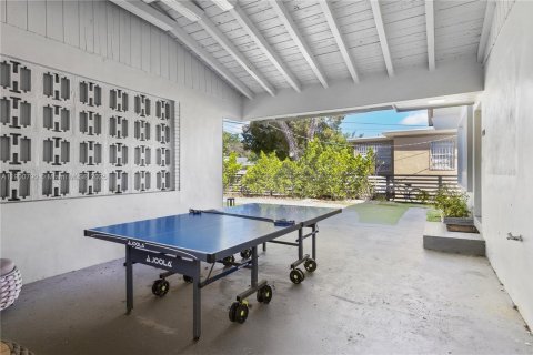 Villa ou maison à louer à Miami, Floride: 4 chambres, 167.22 m2 № 1952192 - photo 11