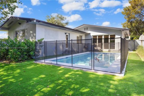 Villa ou maison à louer à Miami, Floride: 4 chambres, 167.22 m2 № 1952192 - photo 6