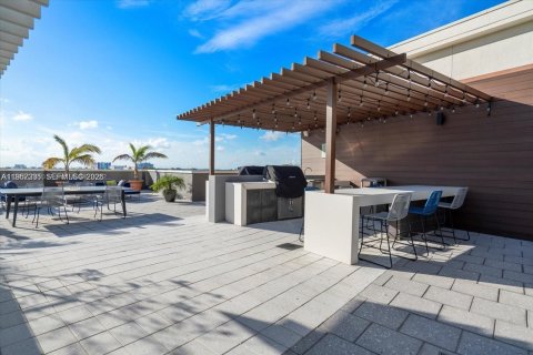 Copropriété à vendre à Miami, Floride: 2 chambres, 112.88 m2 № 2011270 - photo 12